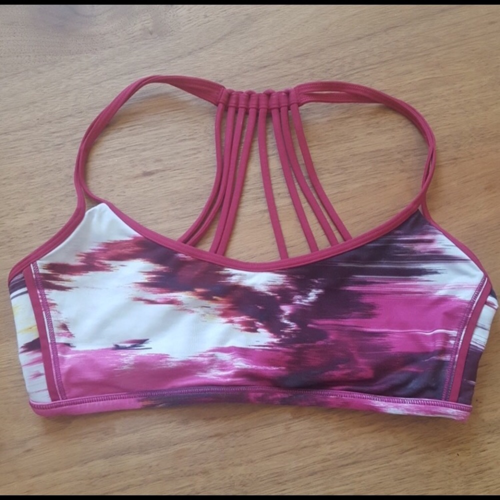 Lululemon lighten up bra size 10